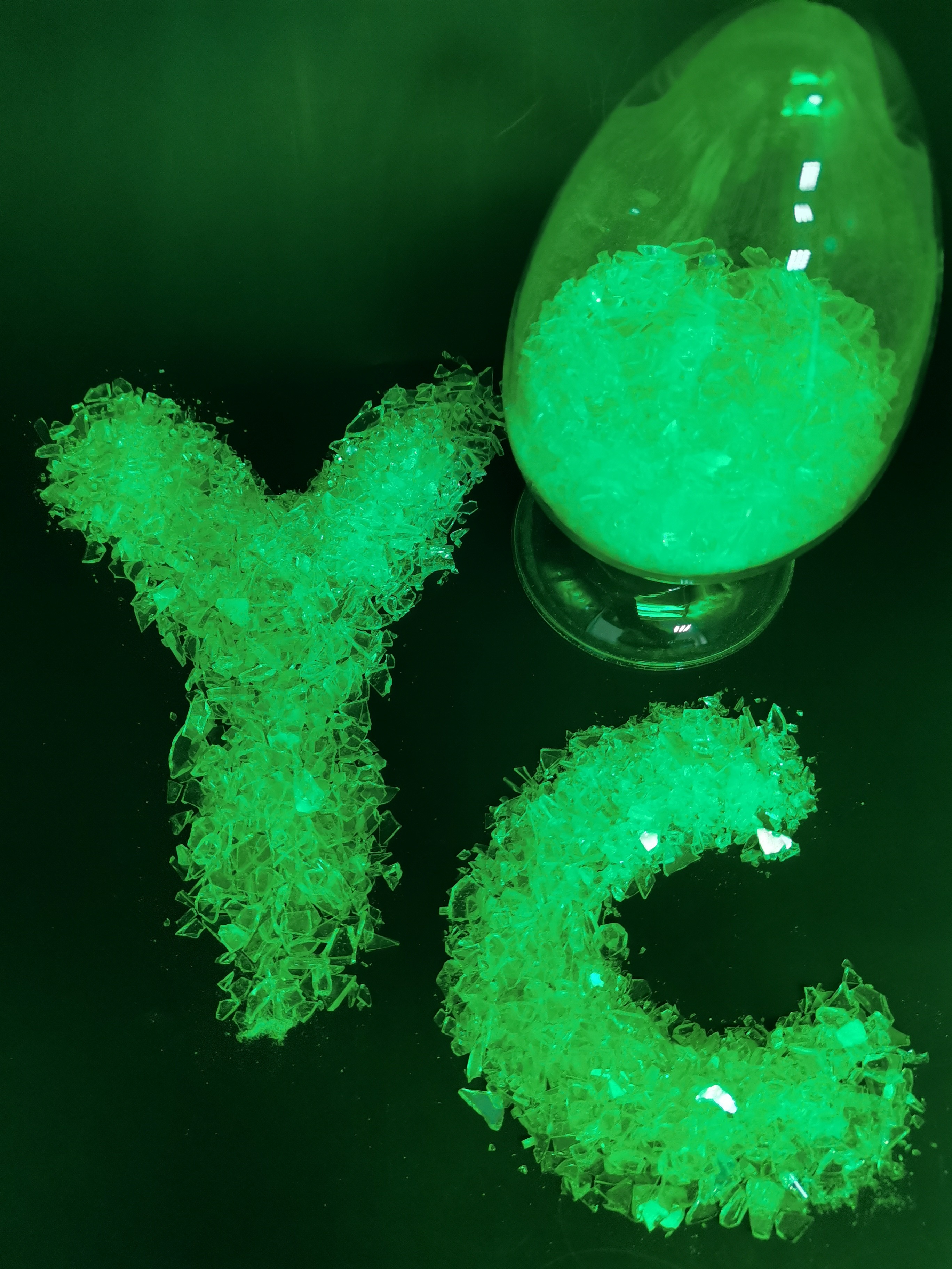 High Gloss Good Flow Polyester Epoxy Resin Hybrid 60/40 For Powder Coating